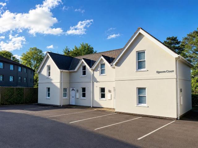 Apartment for rent in Golden Valley, Gloucestershire