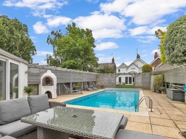 House for sale in Lyons, Greater London