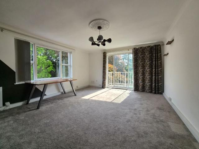 Apartment for rent in Branksome Park, Poole