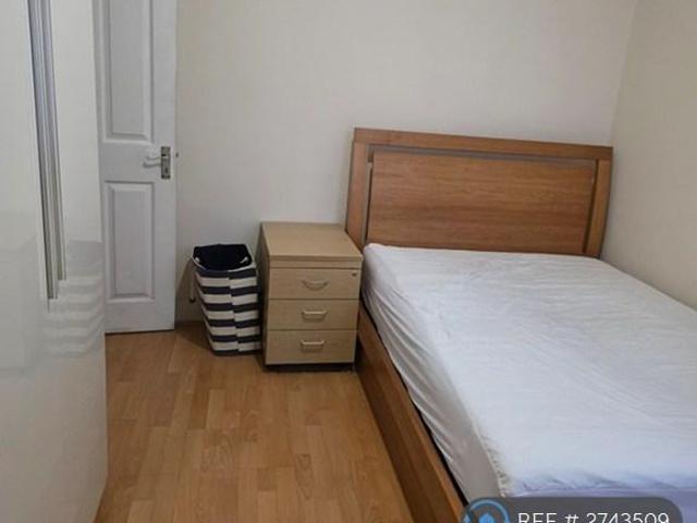 Apartment for rent in London Borough of Ealing, Greater London