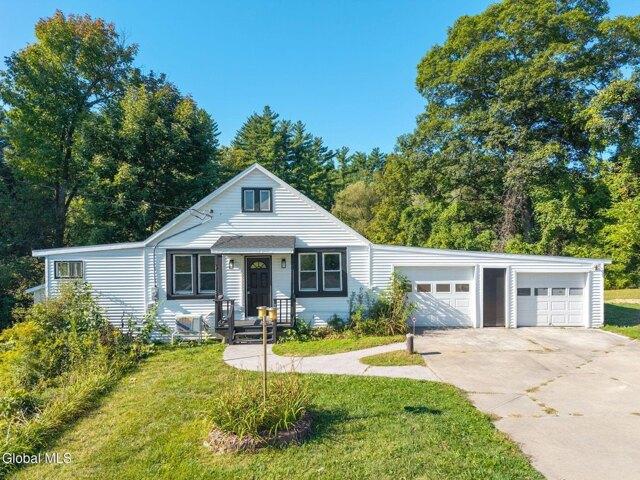 House for sale in Guilderland, New York