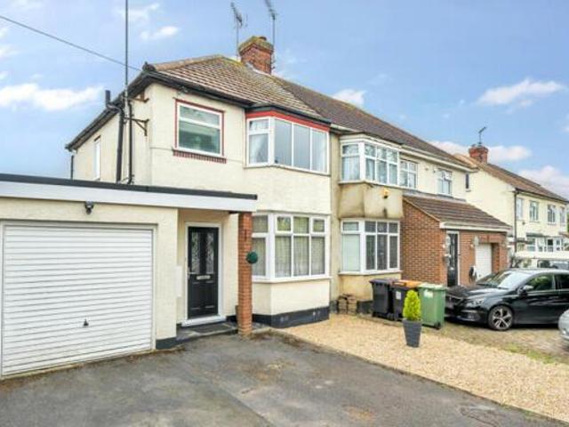 House for sale in Dunstable, Central Bedfordshire