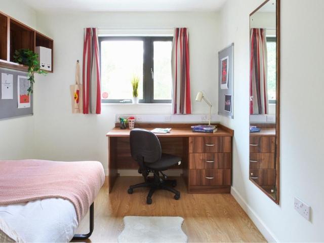 Apartment for rent in Watergate, Devon