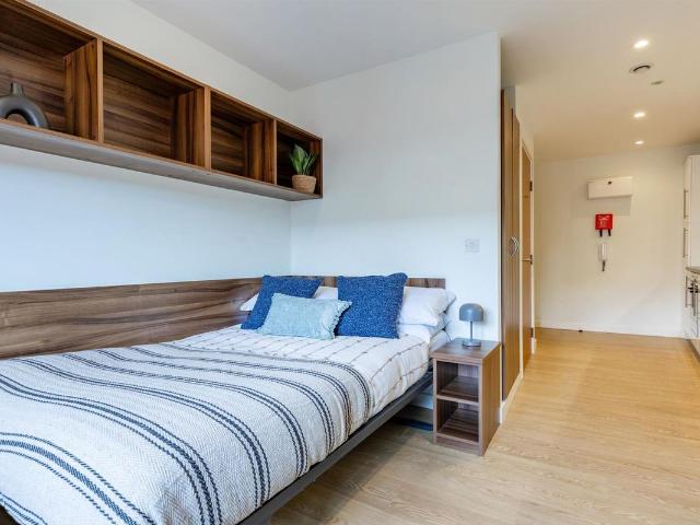 Studio for rent in Watergate, Devon