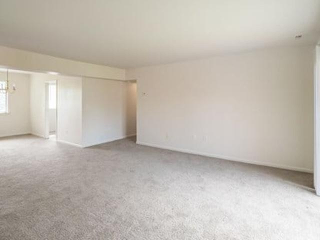 Apartment for rent in Dover