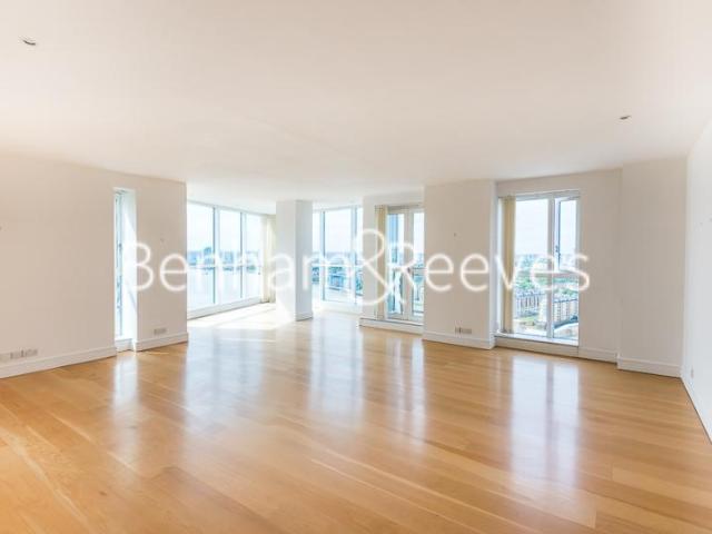Apartment for rent in Canary Wharf, Greater London