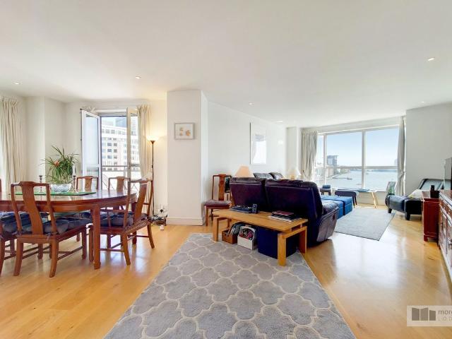 Apartment for rent in Canary Wharf, Greater London