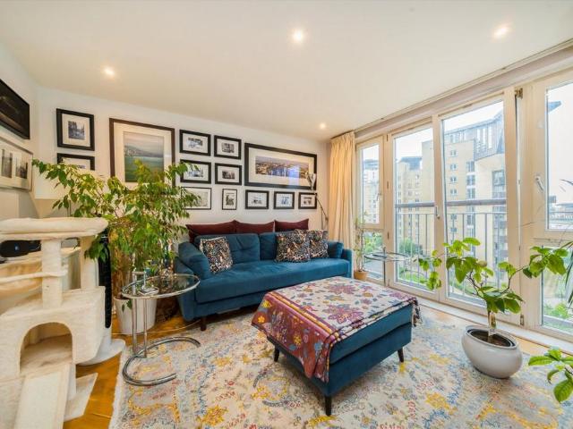 House for rent in Canary Wharf, Greater London