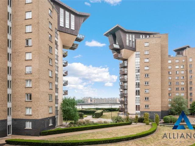 Apartment for rent in Canary Wharf, Greater London