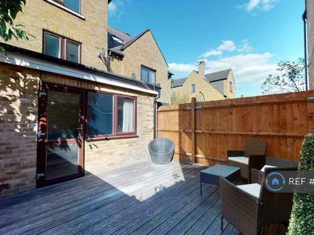 House for rent in Isle Of Dogs, Greater London