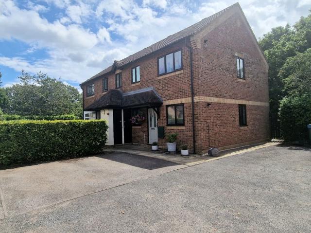 Apartment for rent in Stoke Mandeville, Buckinghamshire