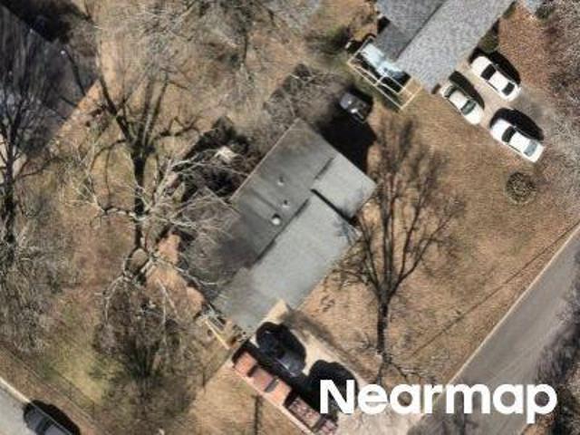House for sale in Riverdale