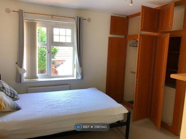 Room for rent in Littleover, East Midlands