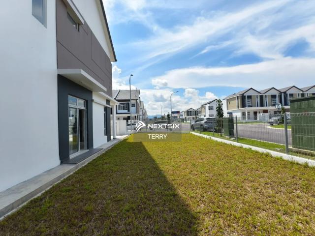 Commercial for sale in Kuching