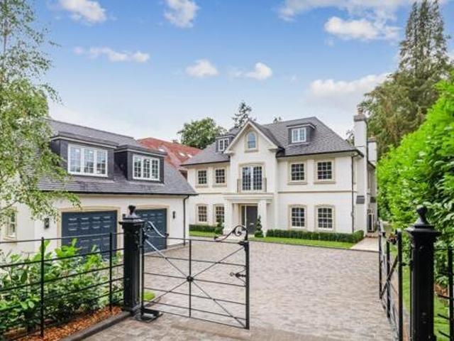 House for sale in Holtspur, Forty Green