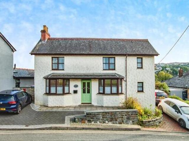 House for sale in Saundersfoot, Wales