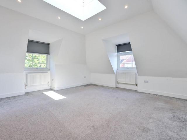 Apartment for rent in Mayford, Woking