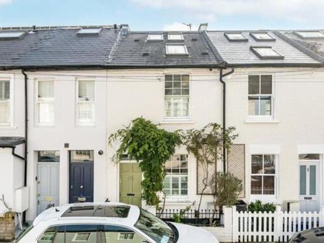 House for sale in Lyons, Greater London
