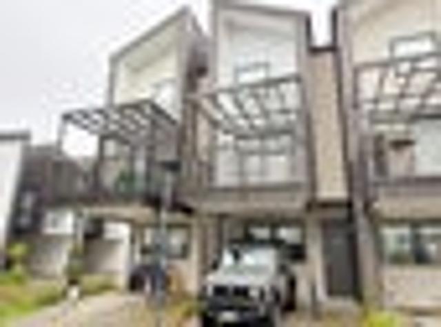 Townhouse for rent in Westgate, Henderson-Massey
