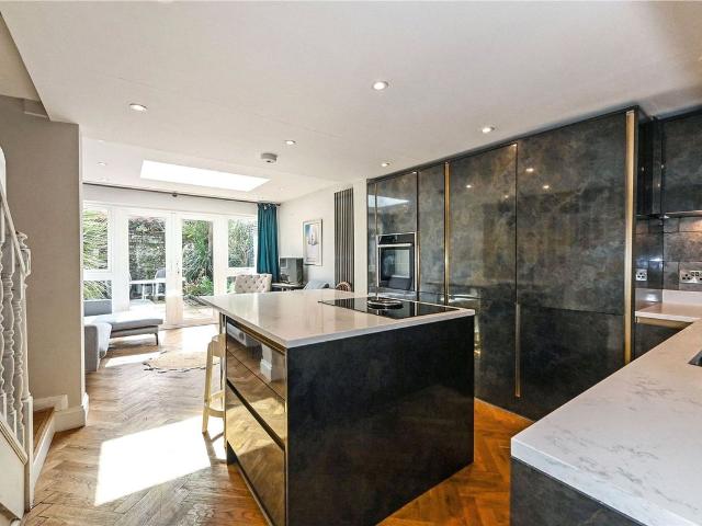 Apartment for rent in Chichester
