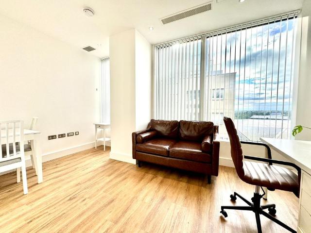 Studio for rent in London Borough of Ealing, Park Royal