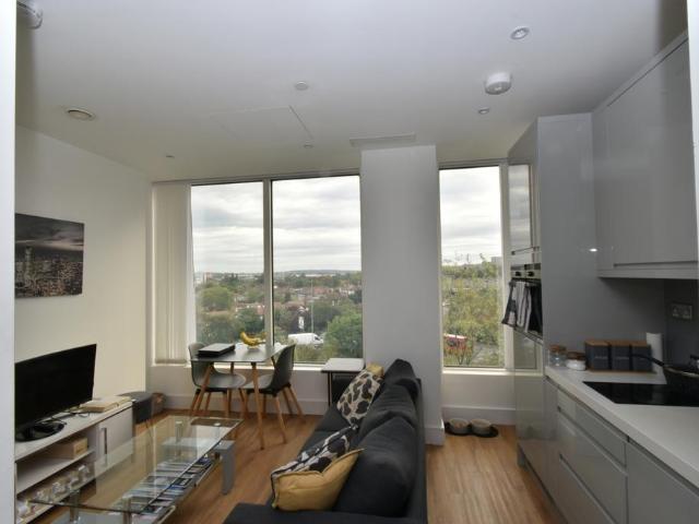 Apartment for rent in London Borough of Ealing, Greater London