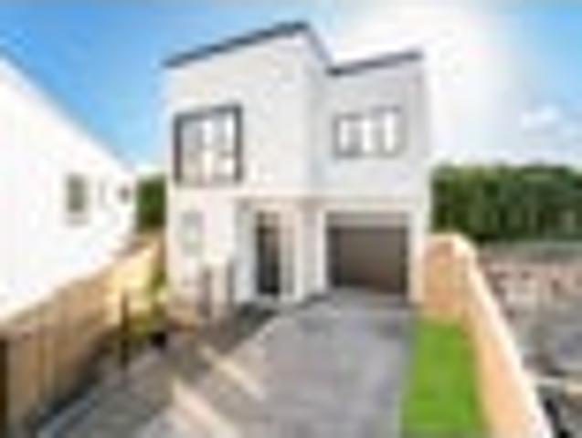 House for sale in Waitakere