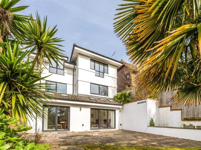 House for rent in Hillview, Surrey