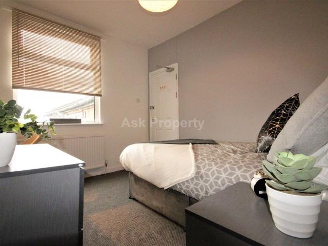 Room for rent in Potters Corner, East Midlands