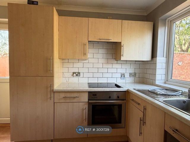House for rent in Oakridge Park, Stantonbury