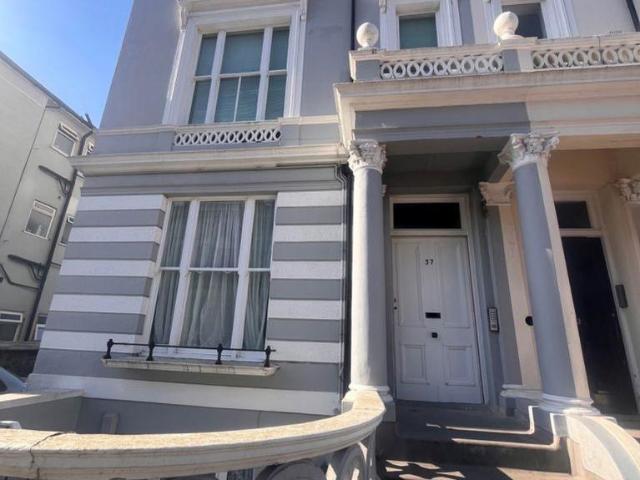 Apartment for rent in West Marina, Guestling Green