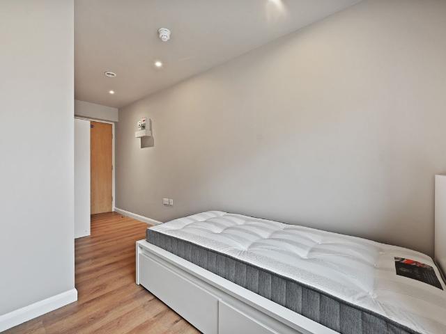 Room for rent in North Watford