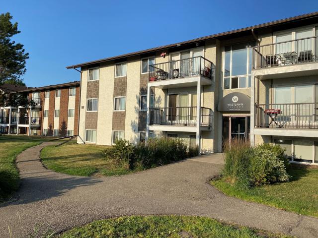 Apartment for rent in Wedgewood, Alberta