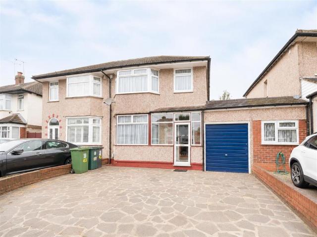 House for rent in North Watford, Hertfordshire