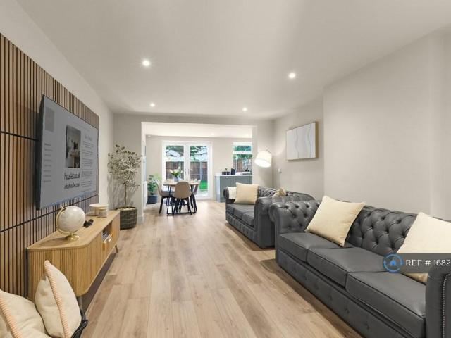 House for rent in North Watford, Hertfordshire