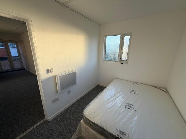 Apartment for rent in South Stanmore, Greater London
