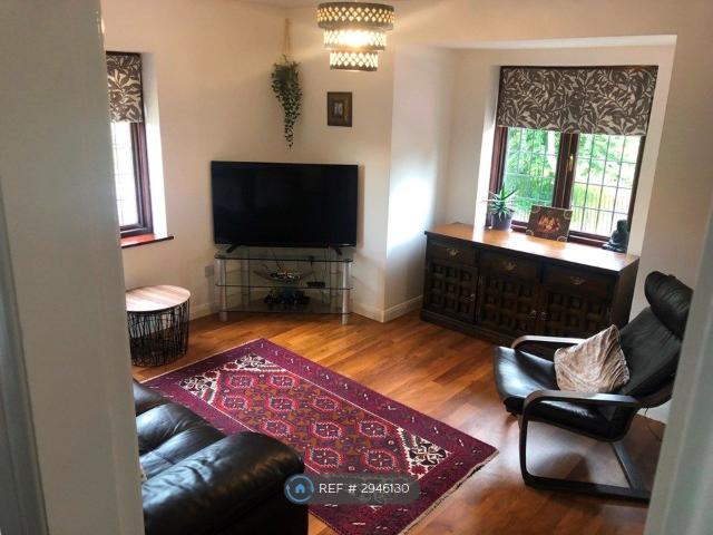 Apartment for rent in West End, Old Wharf