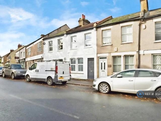 Apartment for rent in Sutton New Town, Greater London