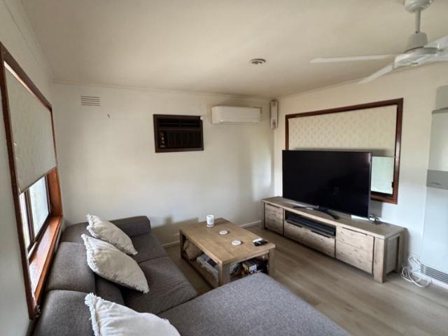 Room for rent in Camerons Creek, Victoria