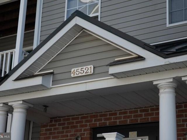 Condo for sale in California, Maryland