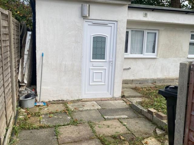 Apartment for rent in London Borough of Croydon, Thornton Heath