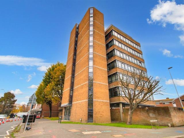 Studio for rent in West Worthing, Worthing