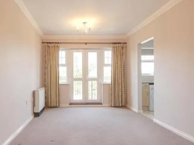 Apartment for rent in Kingsbury, Greater London
