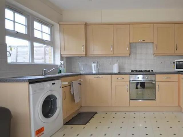House for rent in Kingsbury, Greater London