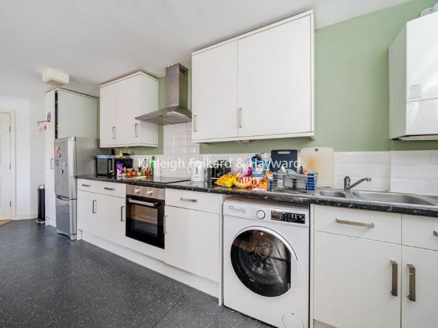 House for rent in Walworth, Greater London