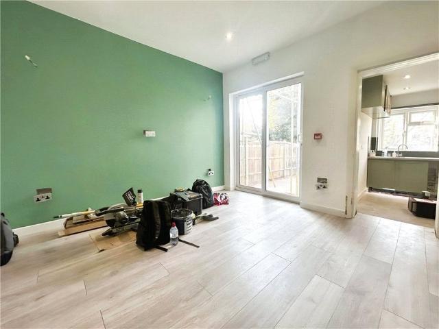 House for rent in Woodbridge Hill, Guildford