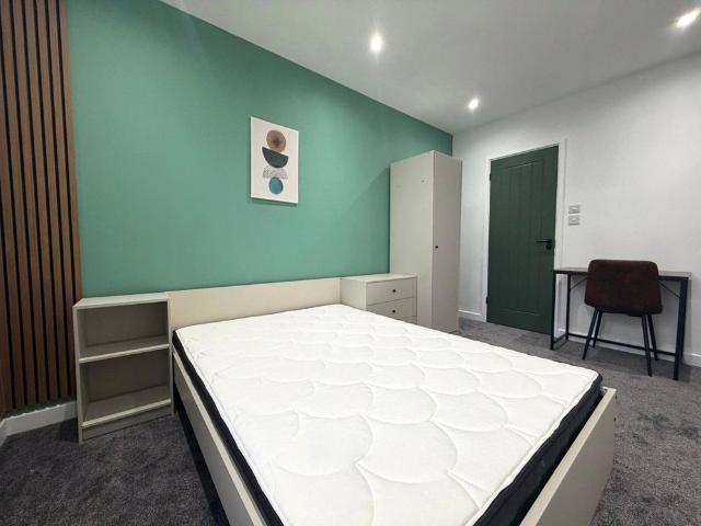 House for rent in Woodbridge Hill, Guildford