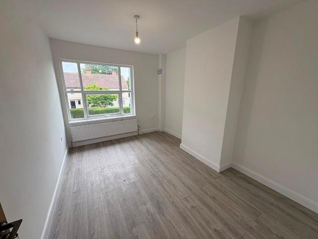 Apartment for rent in Beaconside, Baswich