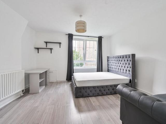 Apartment for rent in Walworth, Greater London