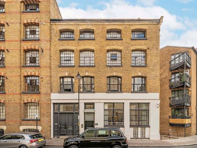 Apartment for rent in Bermondsey Village, Greater London